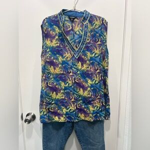 Dimri Multicolor V-Neck Sleeveless Blouse